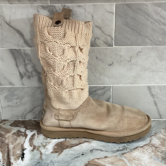 GUC UGG SAELA Knit Suede Cable Sweater Sheepskin Driftwood Cuff BOOTS Size 7 - Picture 7 of 16